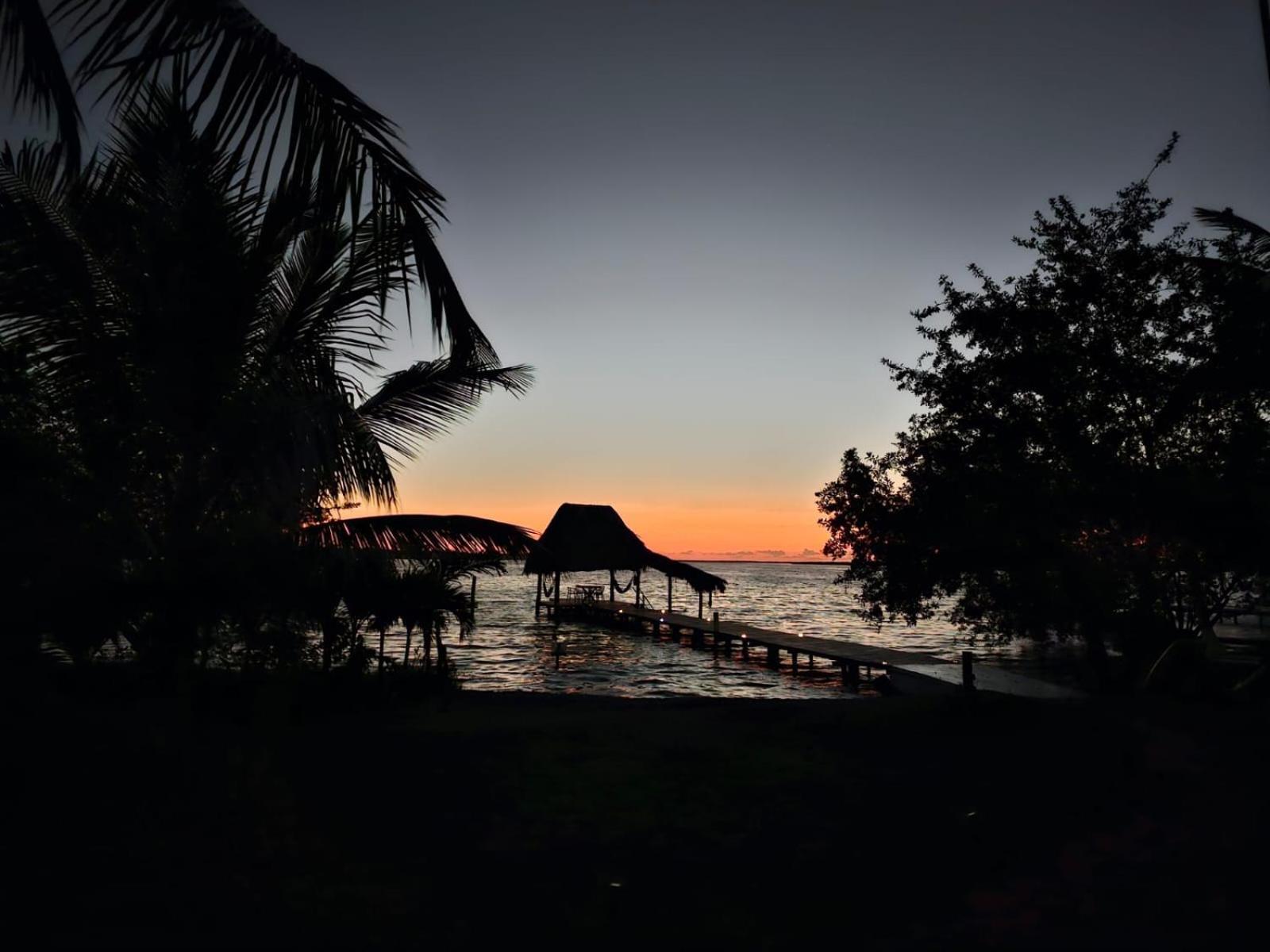 Cabana Con Muelle Privado En La Laguna De باكالار المظهر الخارجي الصورة