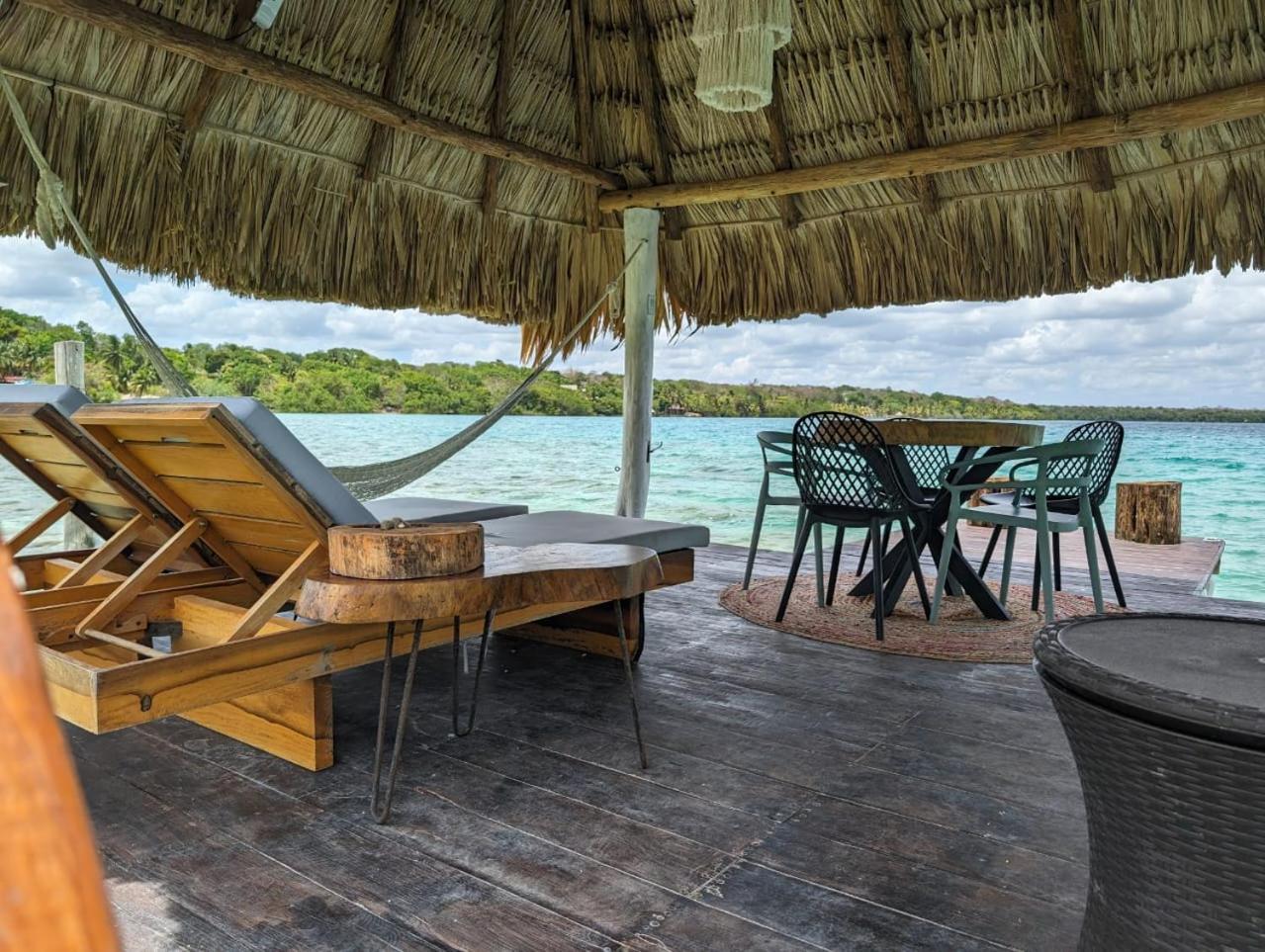 Cabana Con Muelle Privado En La Laguna De باكالار المظهر الخارجي الصورة